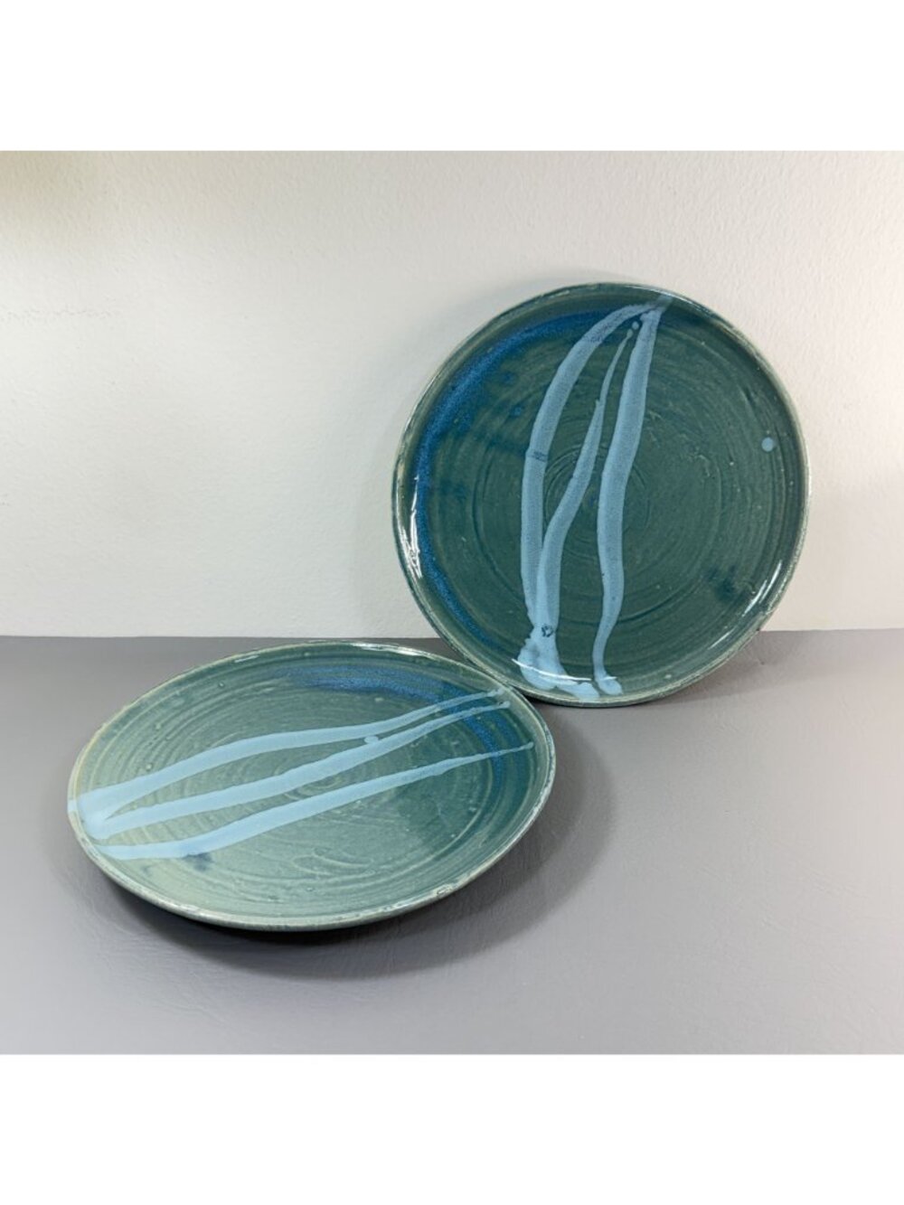 Vintage Brad Sondahl Pottery Set of 2 Dinner Plates Green Blue Wave Signed 10" - Picture 2 of 7